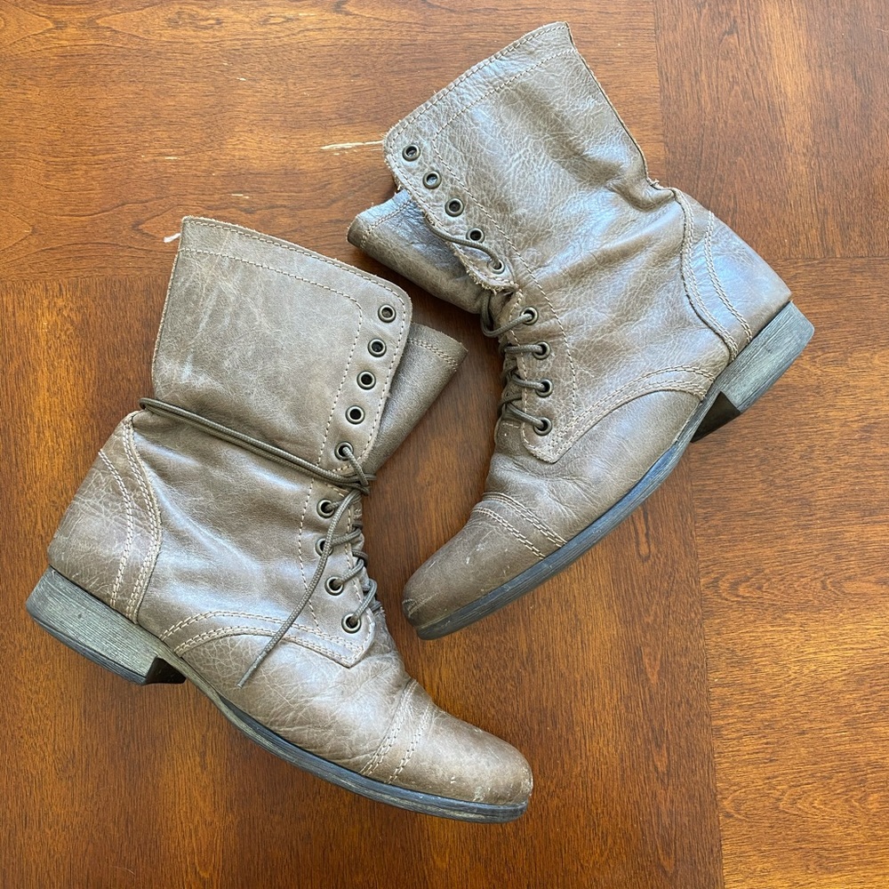 Steve Madden Troopa Boot SZ 8